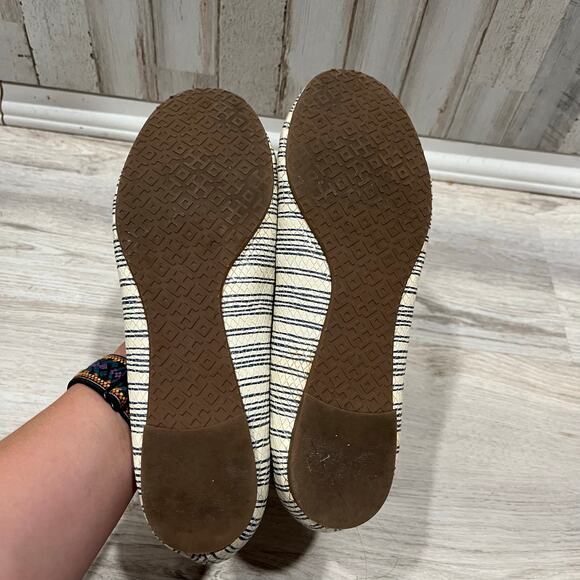 Tory Burch REVA 8 Beige Printed Piano Stripe Blue Gold Logo Ballet Flats Leather - Picture 5 of 9